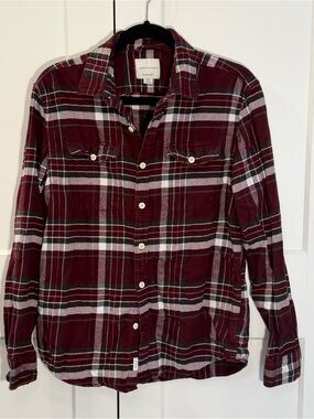 American Eagle Outfitters Women's Burgundy Plaid Button-Down Shirt